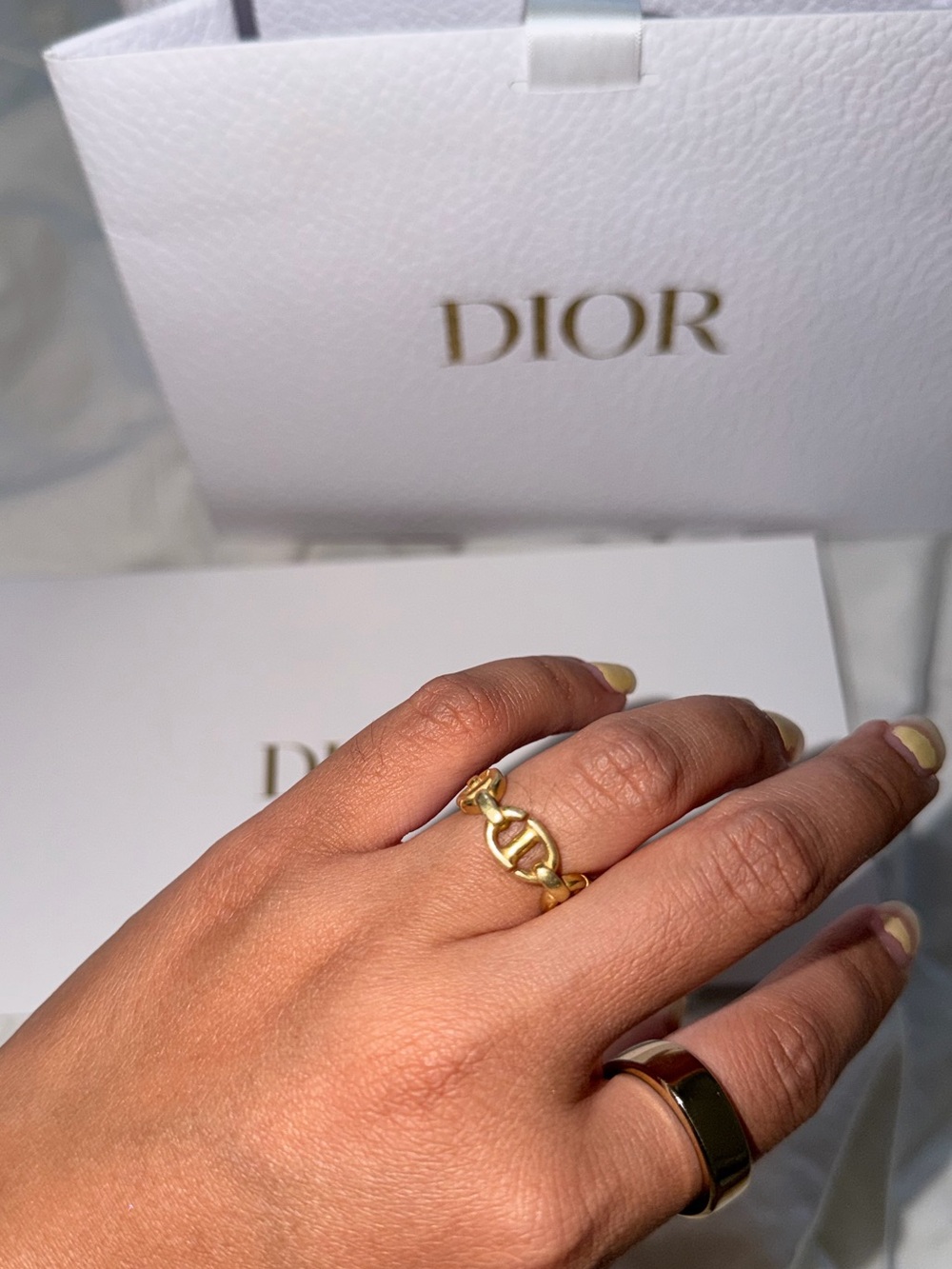Dior Gold Chain-Link Ring with Polished Band